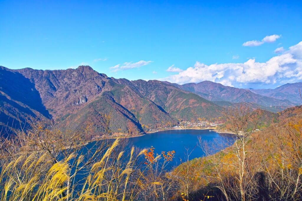 Ausblick auf den Saiko-See von der Sankodai-Aussischtsplattform aus