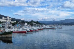 Blick in den Hafen von Kesennuma in der Tohoku-Region